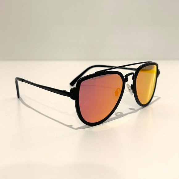 Red Mirrored Aviator Sunglasses - Picture 3 of 6